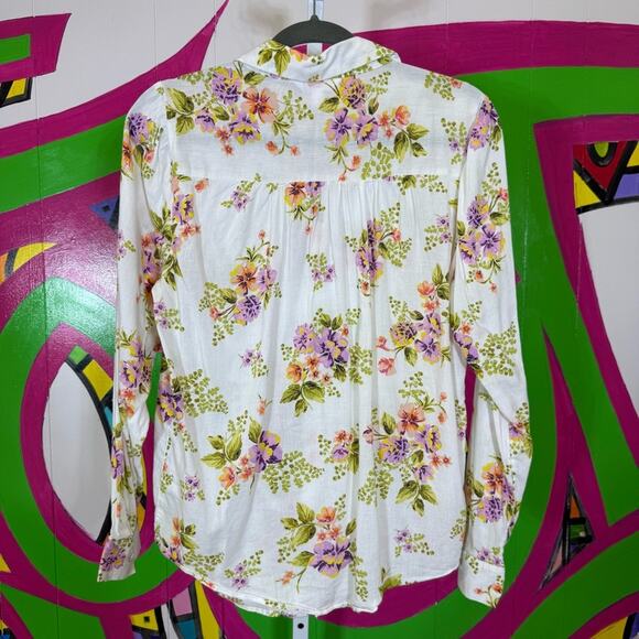 LC Lauren Conrad Cream Floral Long Sleeve Button Down Shirt. Size Medium. - Picture 6 of 6